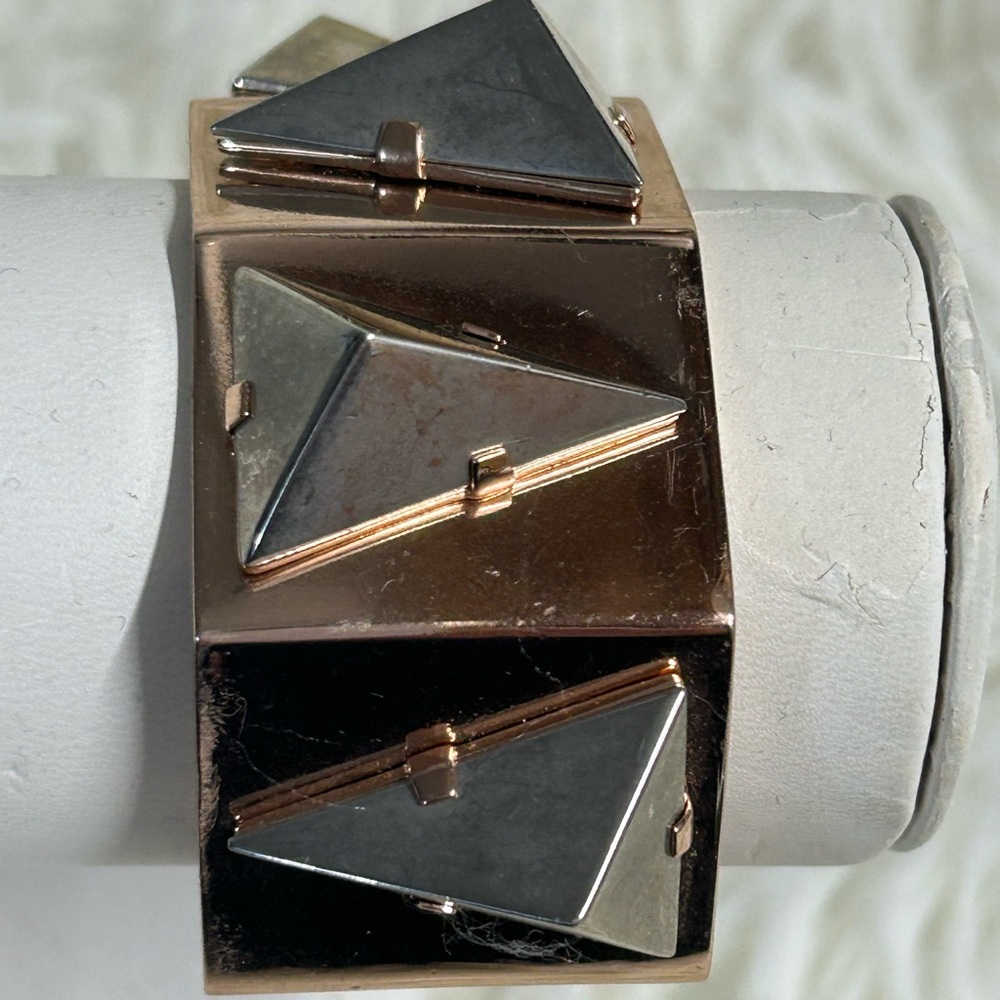 Coach Metallic Rose Bracelet with Pyramid Design - Picture 9 of 12